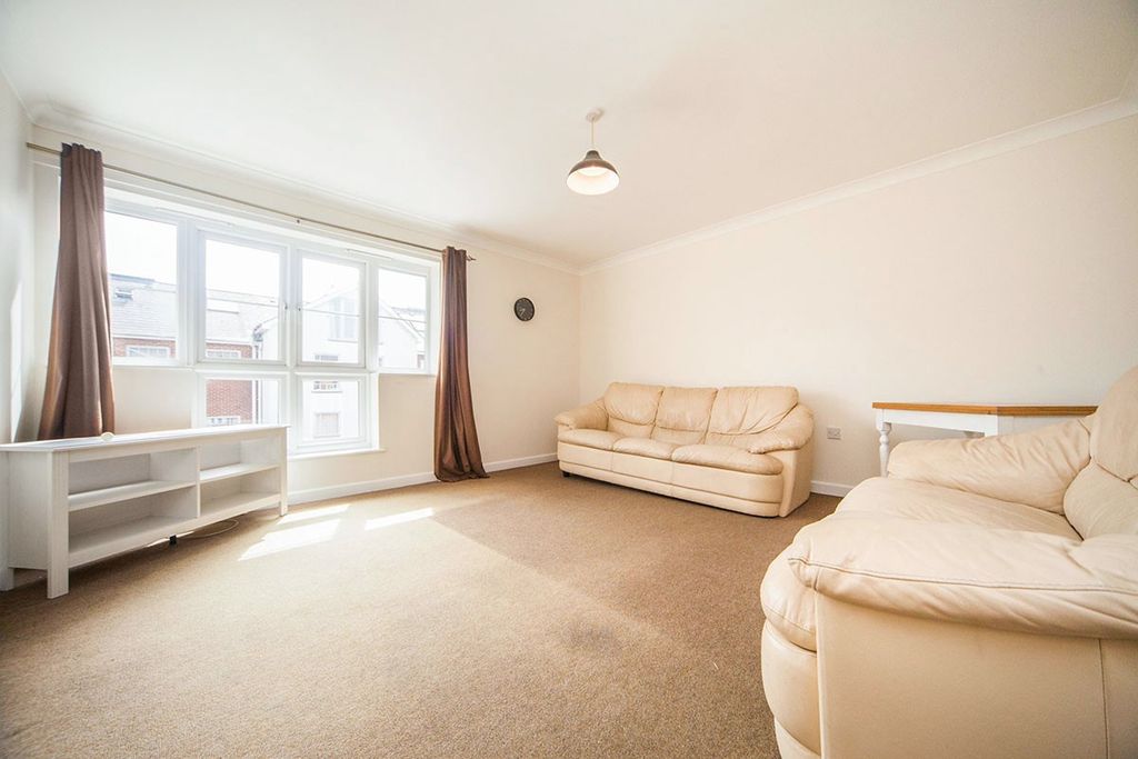 Property photo 2 of 7 Main Page