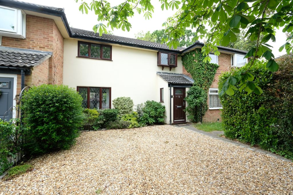 Property photo 1 of 11