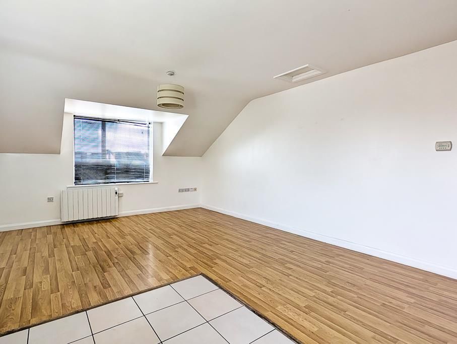 Property photo 3 of 15 211718_33859755_Img_13_0001.Jpeg