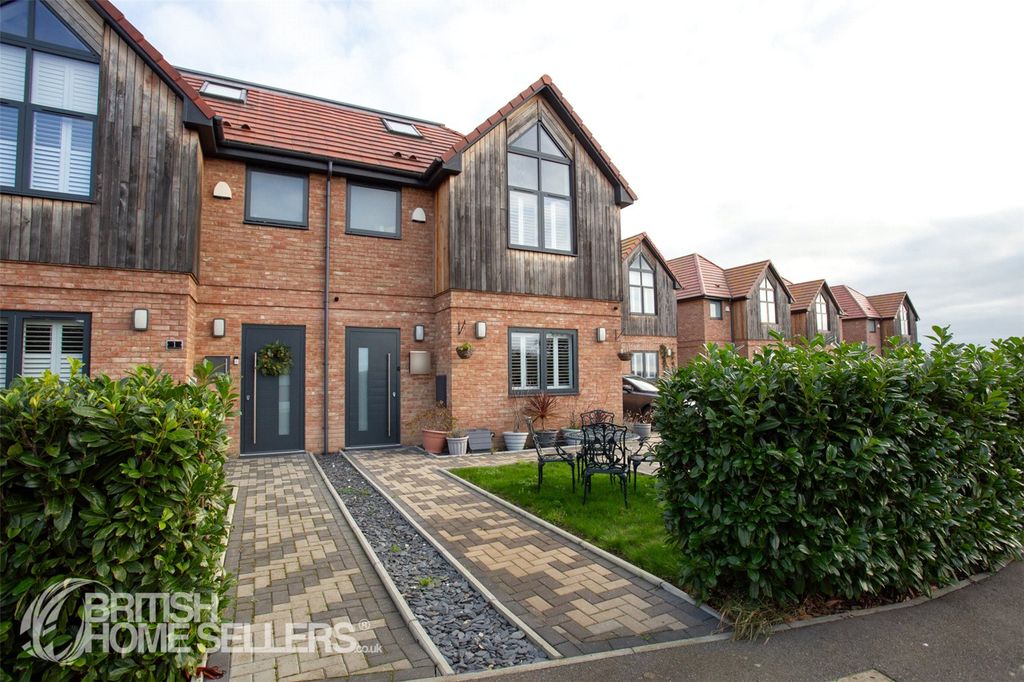 Property photo 1 of 32 Picture No. 03