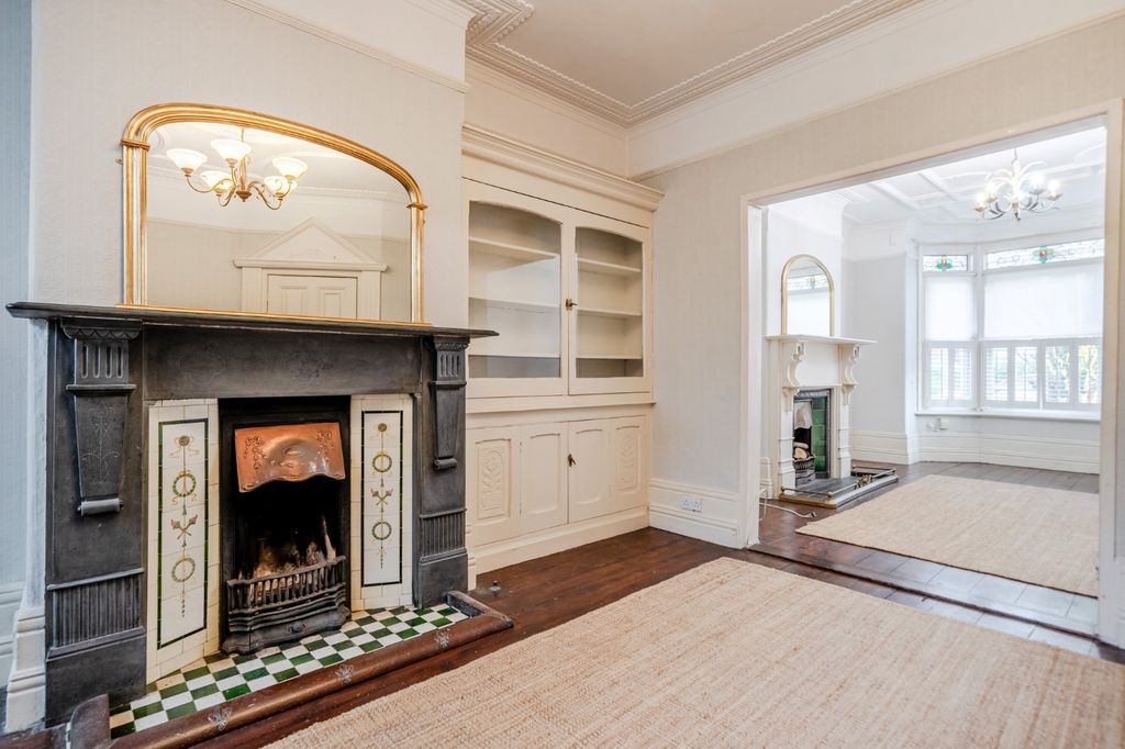 Property photo 2 of 18 Picture No. 80