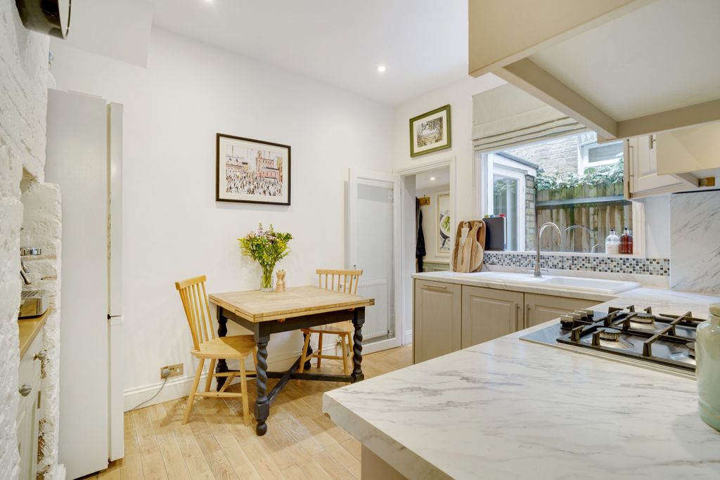 Property photo 3 of 12 Photo 3