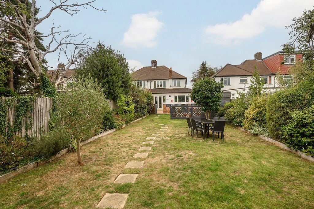 Property photo 2 of 20