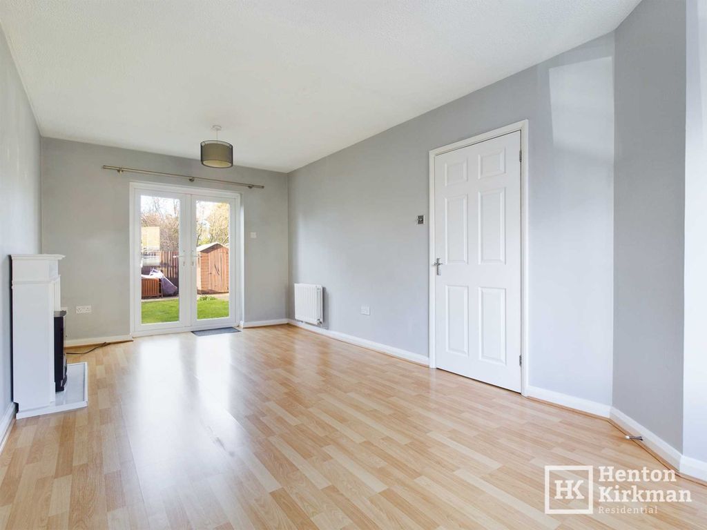 Property photo 3 of 13