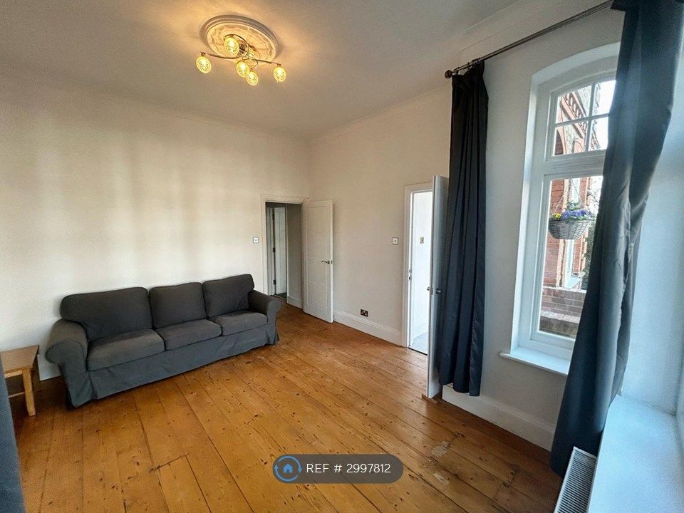 Property photo 3 of 11