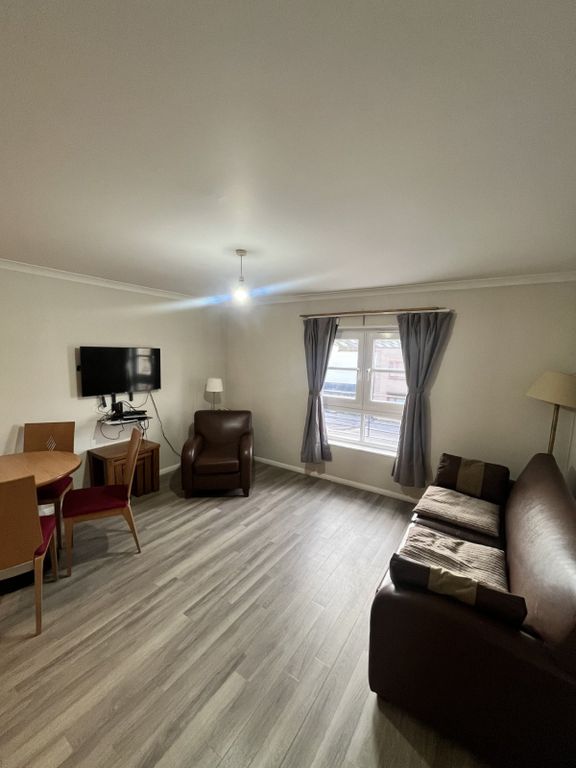 Property photo 2 of 10 Photo 2