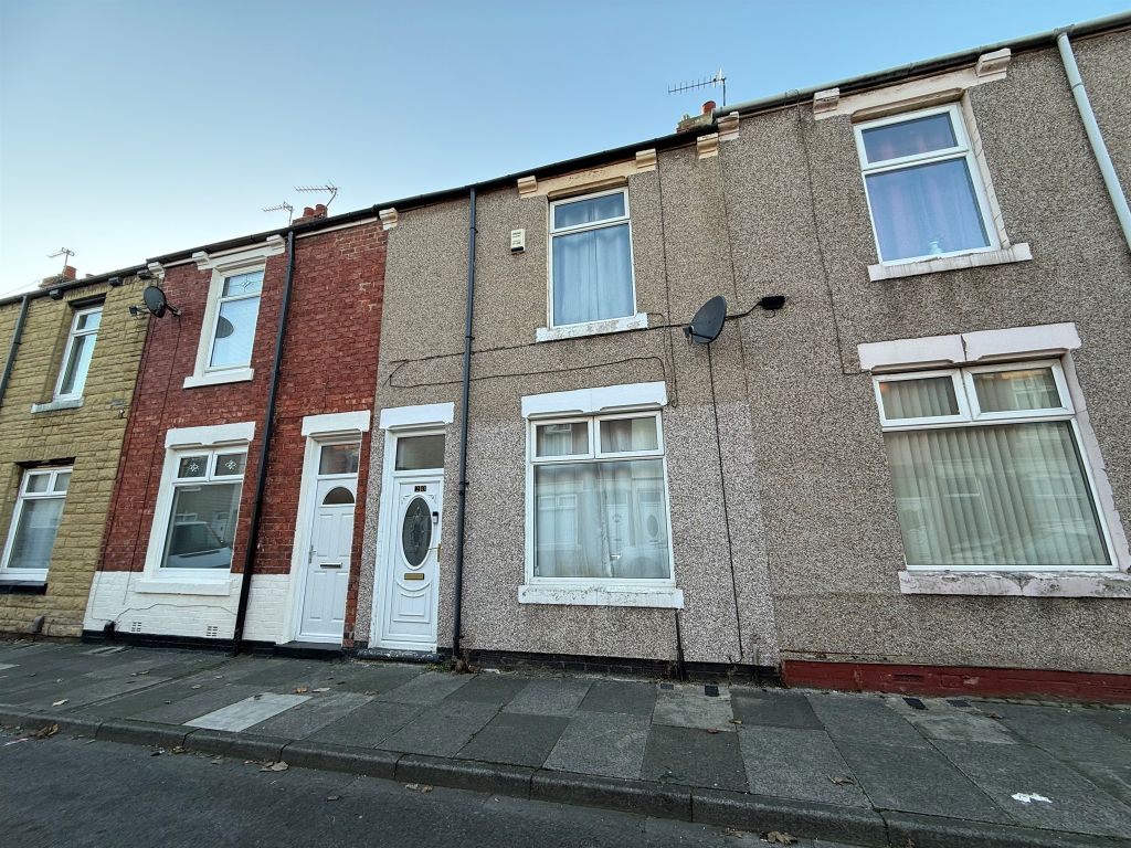 Property photo 1 of 12