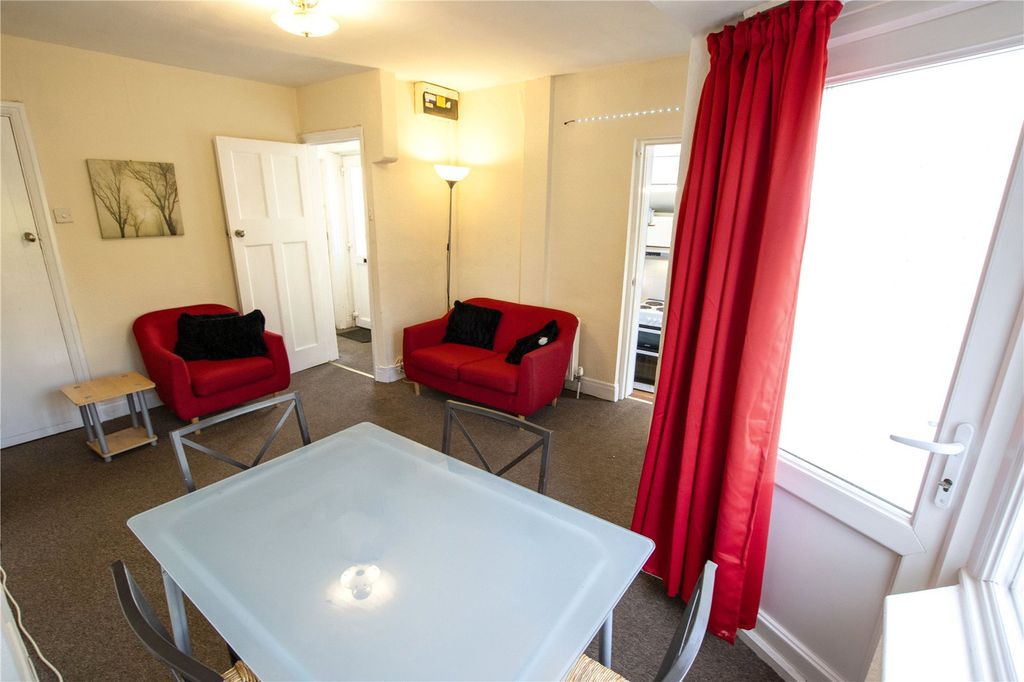 Property photo 2 of 29 Picture No. 49