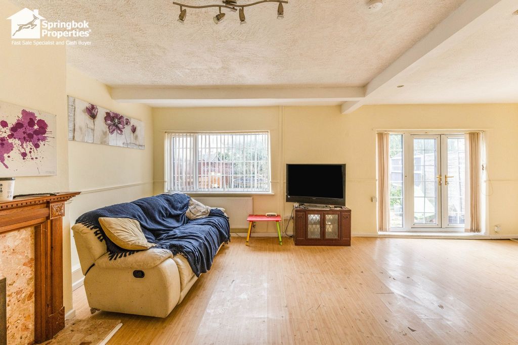 Property photo 3 of 17 Image 2