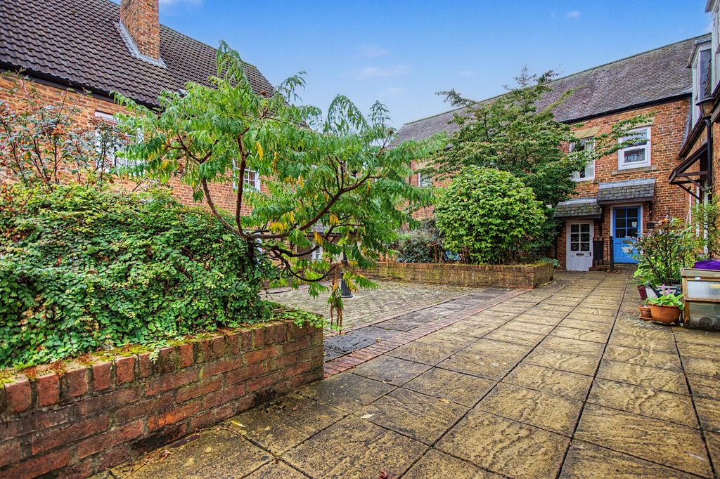 Property photo 3 of 12 18