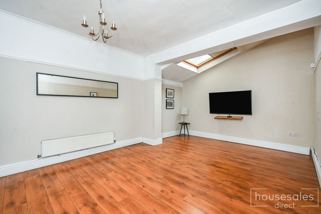 Property photo 2 of 20 Photo 1