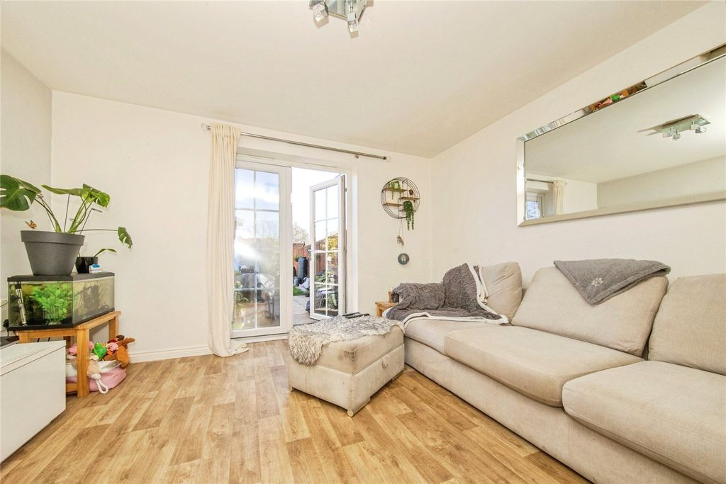 Property photo 2 of 10 Picture No. 04