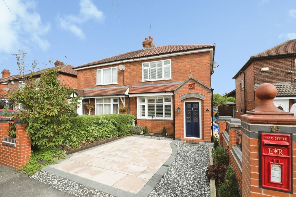 Property photo 1 of 18 Pbox-Img.Jpg