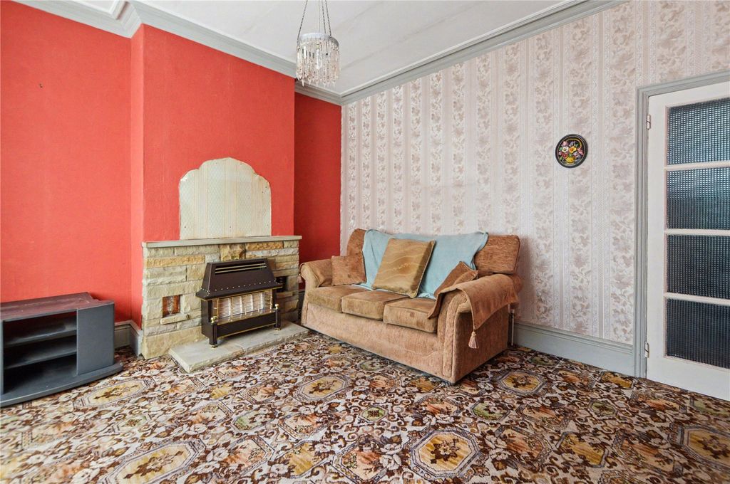 Property photo 3 of 15 Picture No. 12