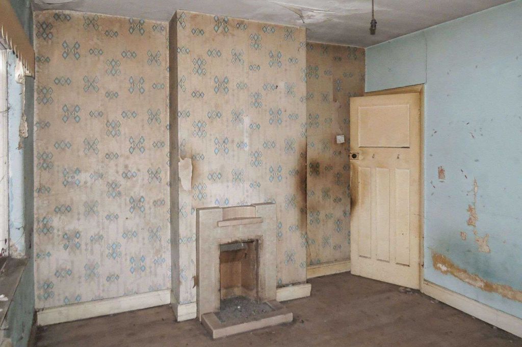 Property photo 3 of 19 18 Lord Street, Wigan Wn1 2Bn