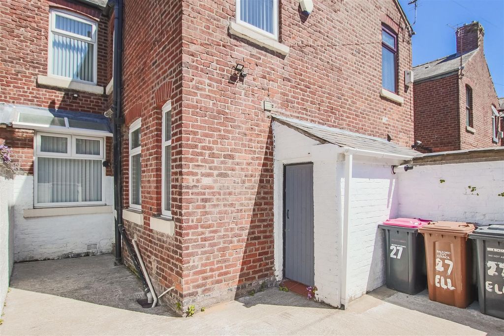 Property photo 3 of 21