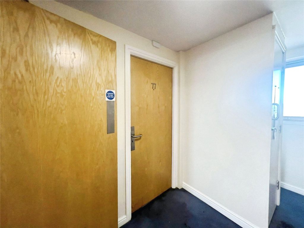 Property photo 3 of 12 Entrance