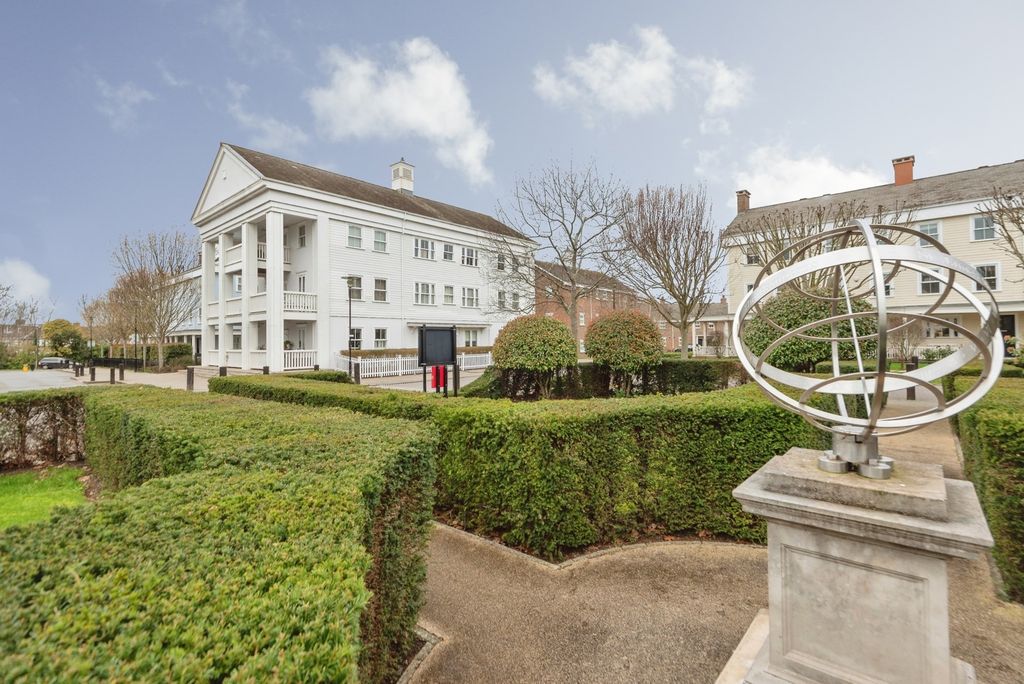 Property photo 3 of 14 General View