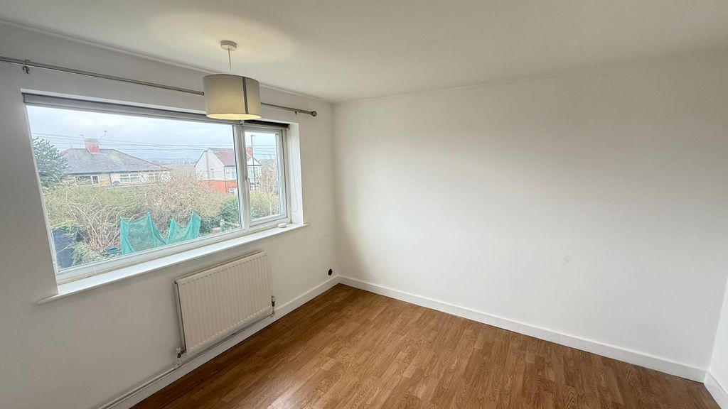 Property photo 2 of 5 Image