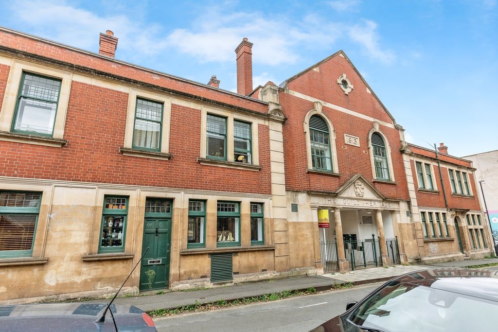 Property photo 1 of 13 Photo