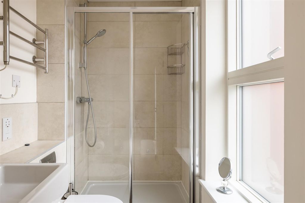Additional image 10 of 2 bed flat for saleMilton Road, Haywards Heath RH16