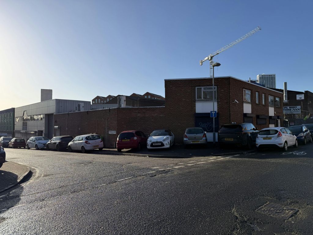 Property photo 2 of 11 P1.Jpeg