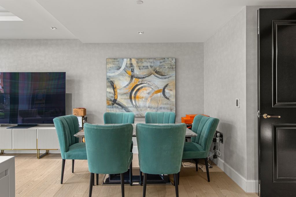 Property photo 1 of 15 094A8741