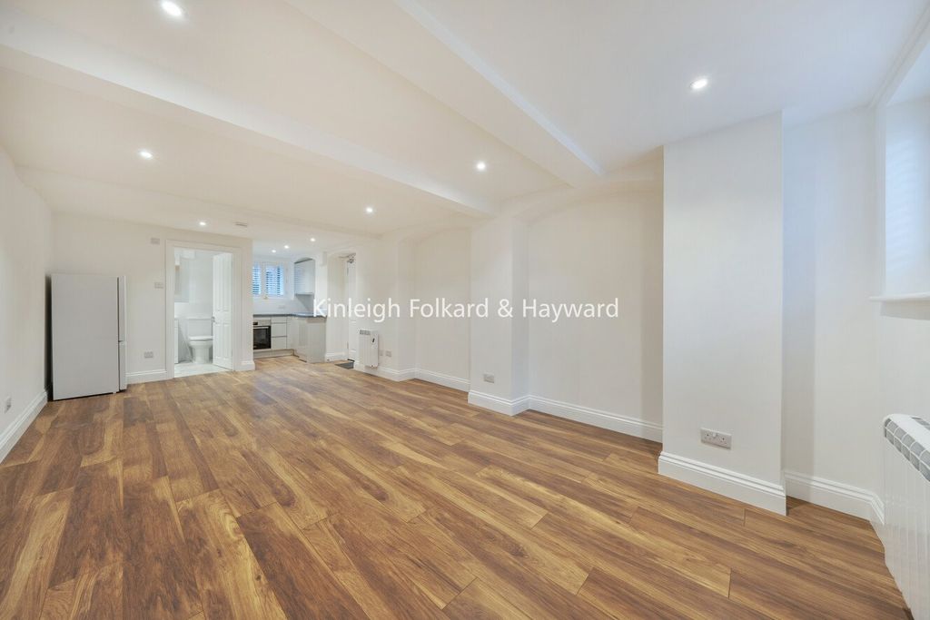 Property photo 2 of 13 Picture No. 04