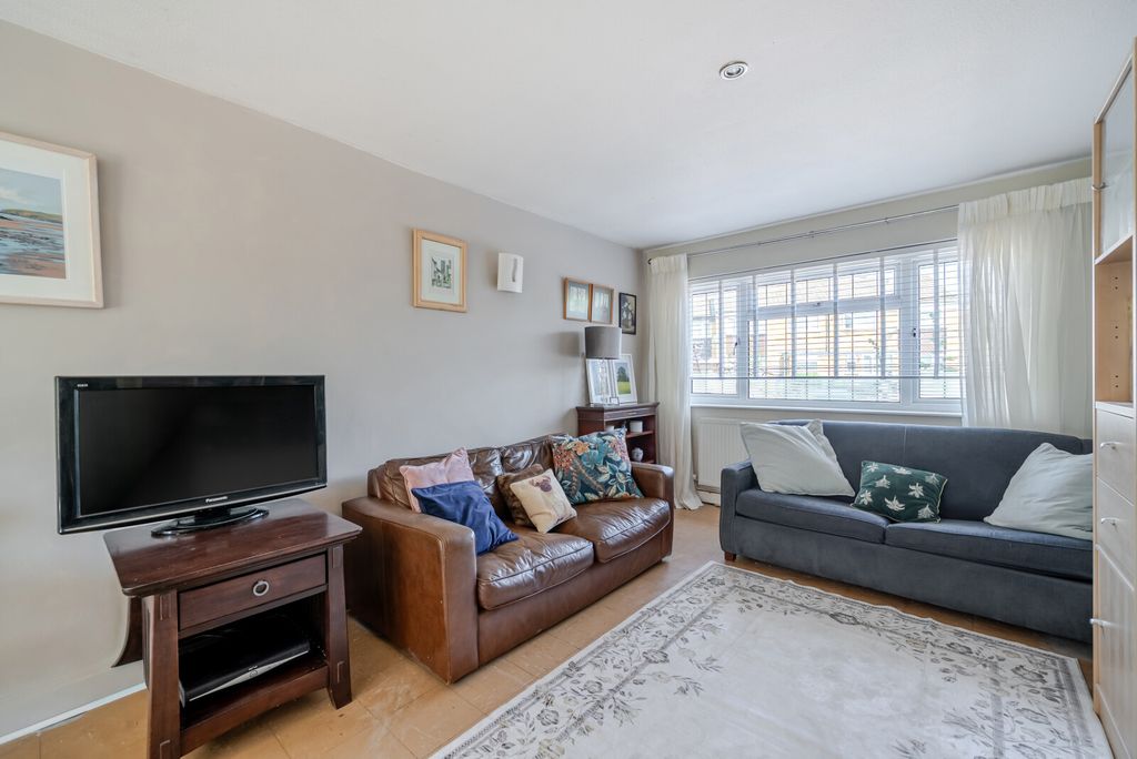 Property photo 2 of 13 Sitting Room