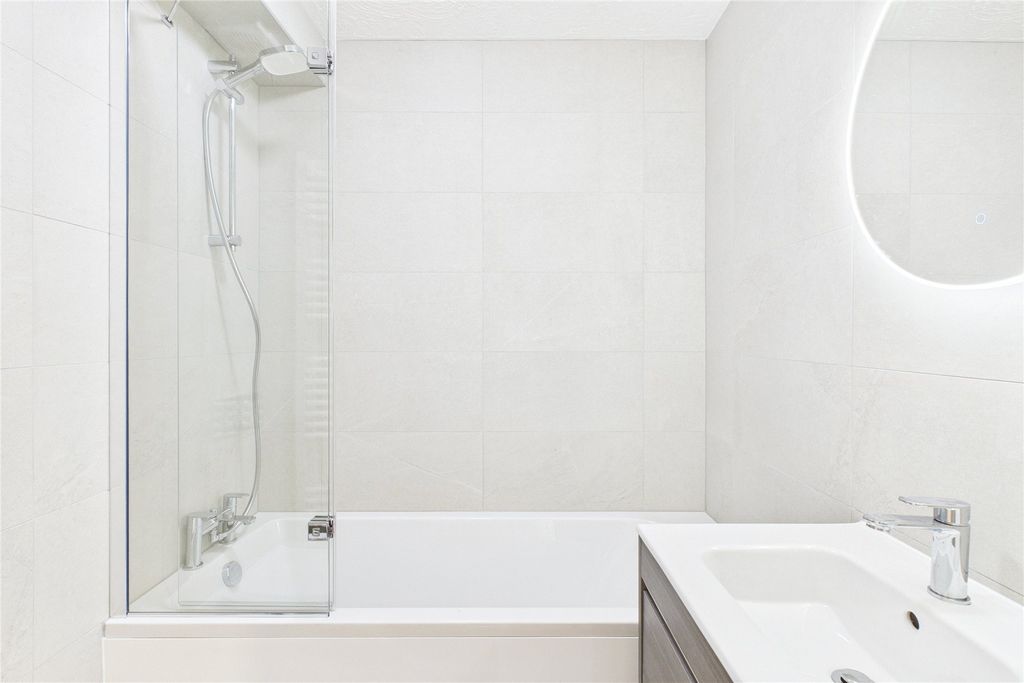 Property photo 3 of 7 Picture No. 67