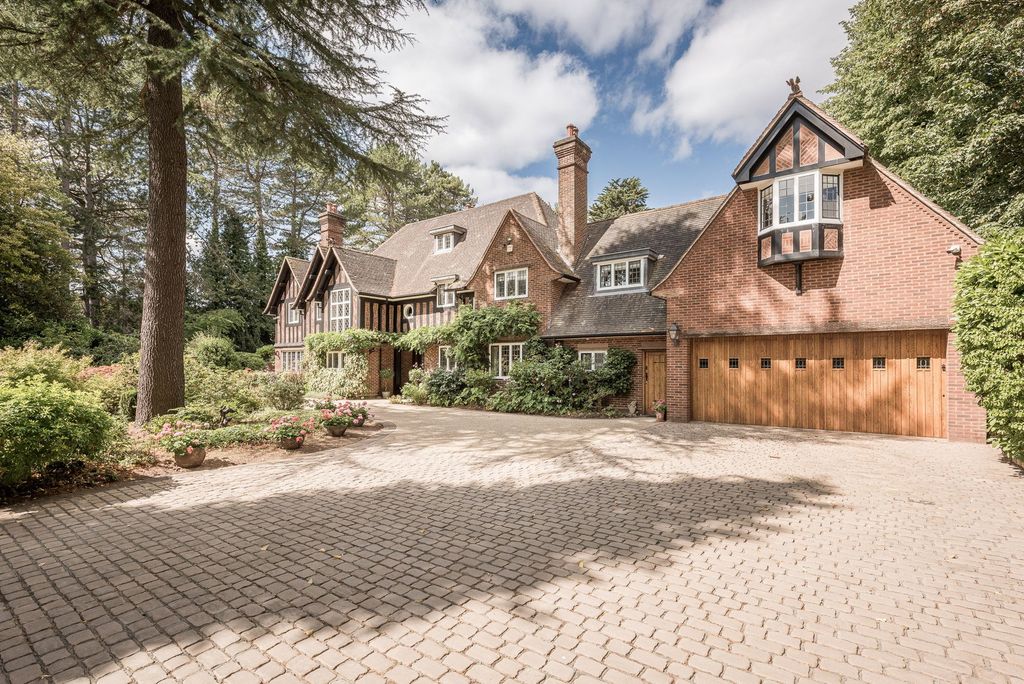 Property photo 1 of 68