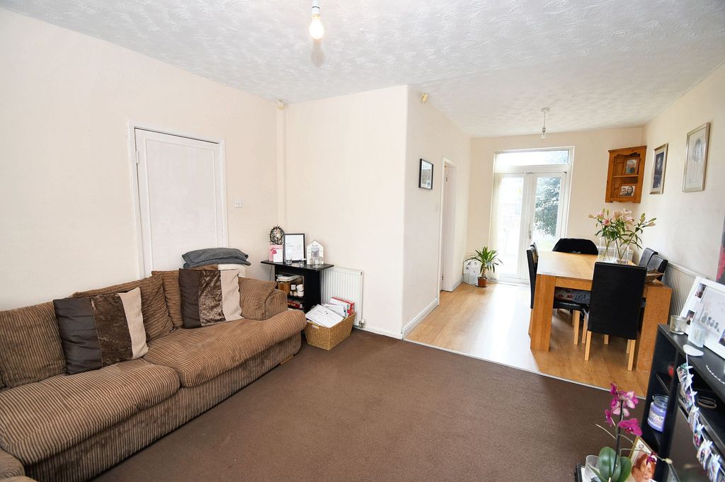 Property photo 2 of 24