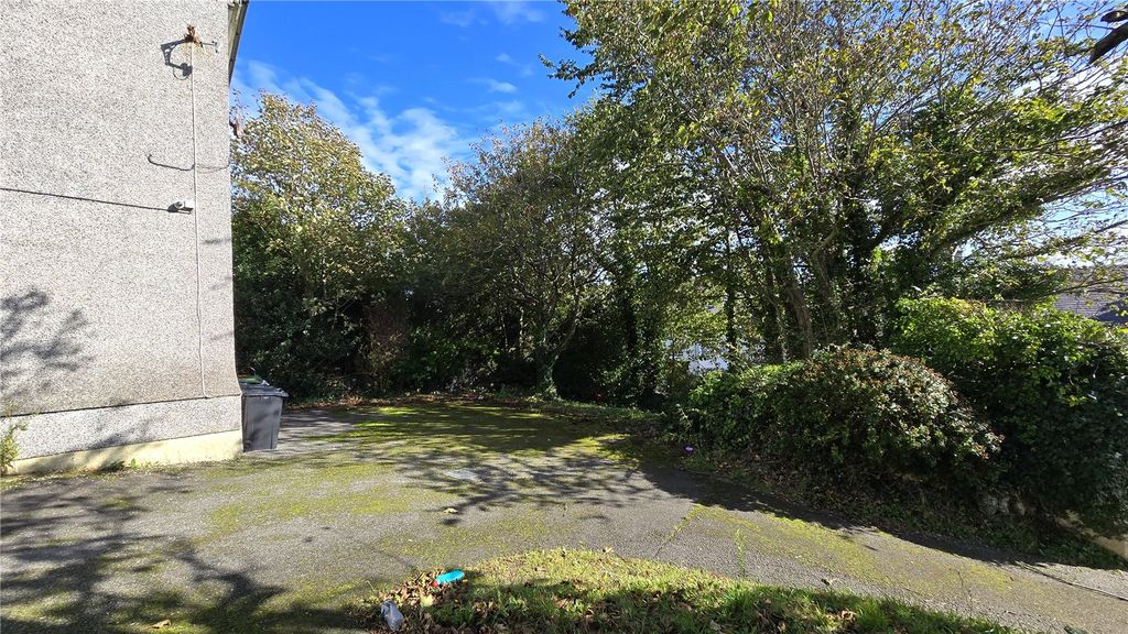 Property photo 2 of 17 Picture No. 21