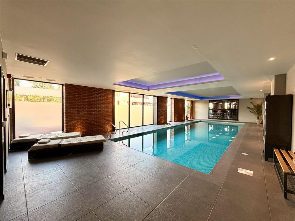 Property photo 2 of 24 2