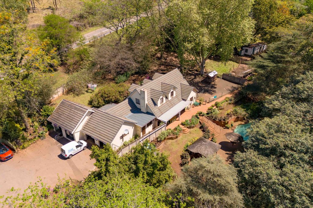 Property photo 2 of 52