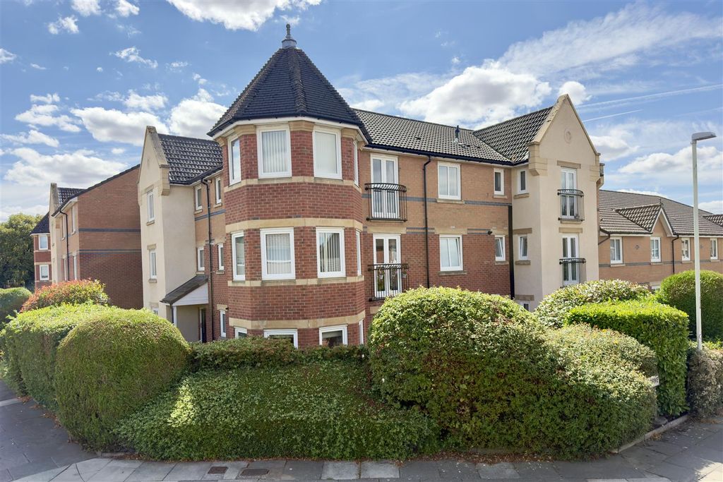 Property photo 1 of 24