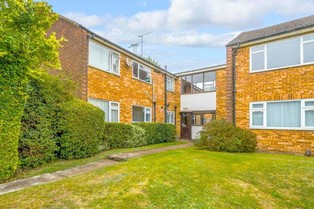 Property photo 1 of 12