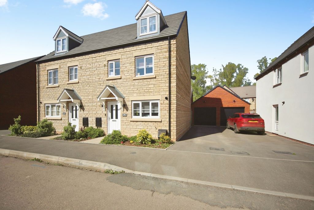 Property photo 1 of 18 Pbox-Img.Jpg