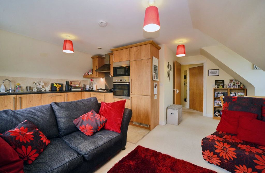 Property photo 2 of 15 Picture No. 04