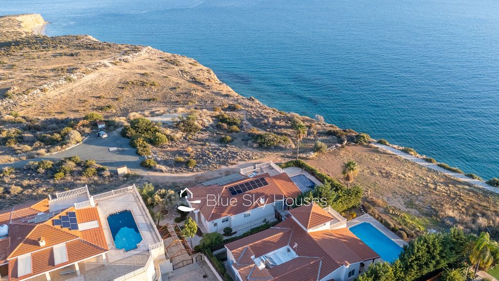 Property photo 2 of 16