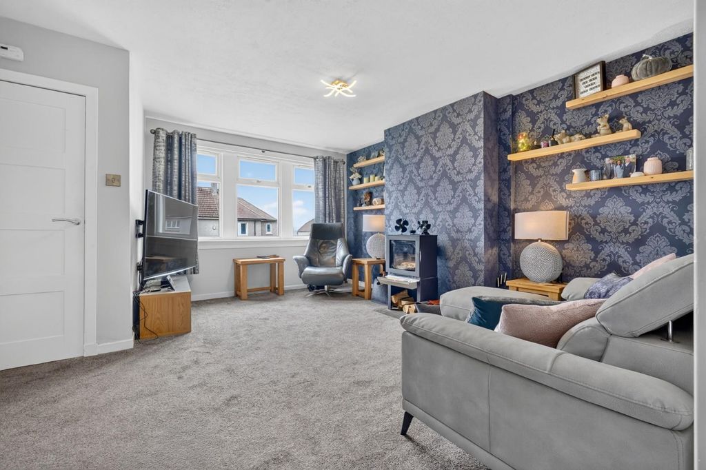 Property photo 3 of 16 116 Alexander Avenue_ (6).Jpg