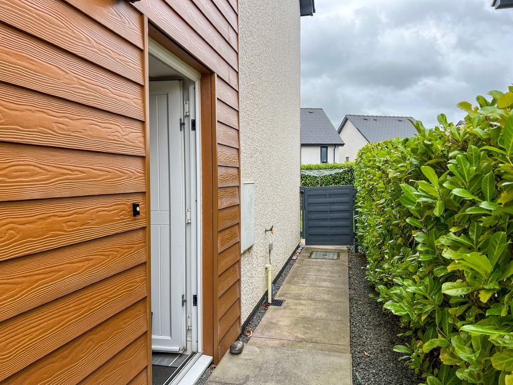 Property photo 2 of 17 339E817A-289F-4Bbb-A5E7-Fd6526Fb6Fc8