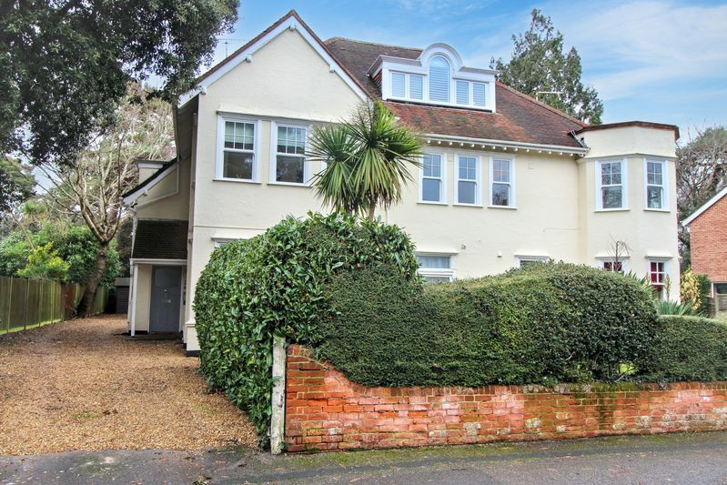 Property photo 1 of 11 Photo 10