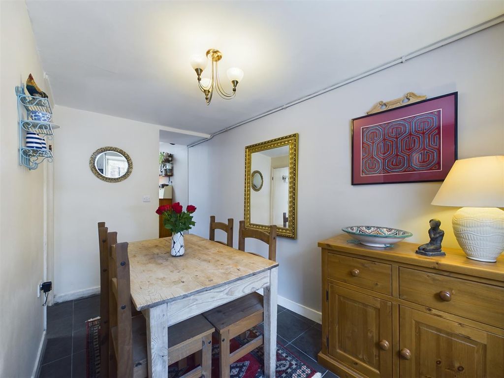 Property photo 3 of 14 Dining Room