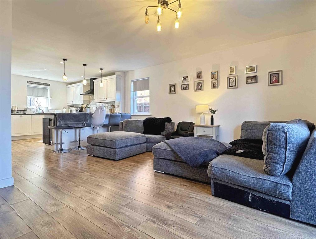 Property photo 3 of 21 Open Plan Space.Jpg