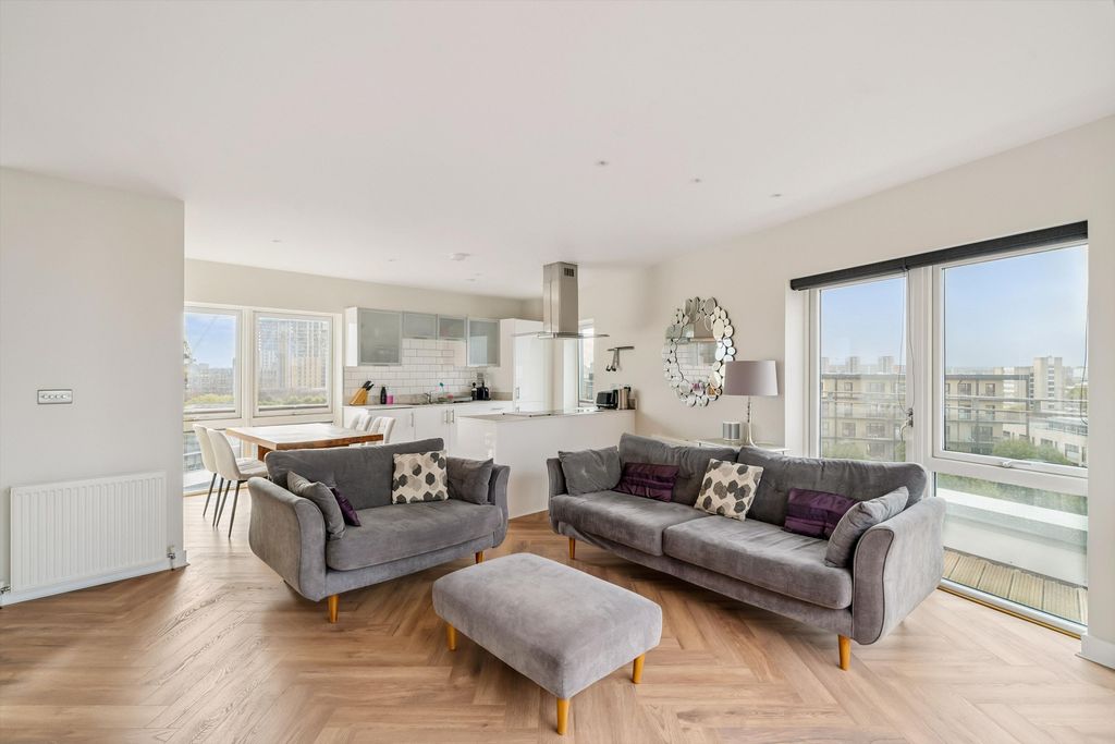 Property photo 2 of 16 Image