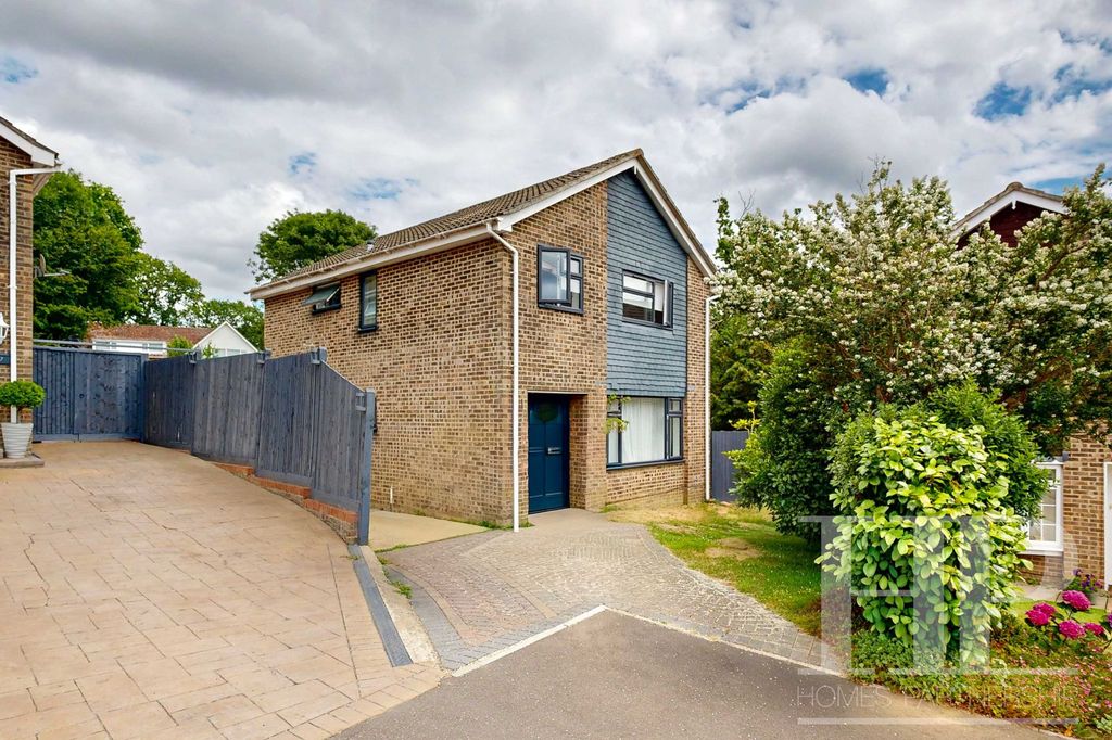 Property photo 1 of 24
