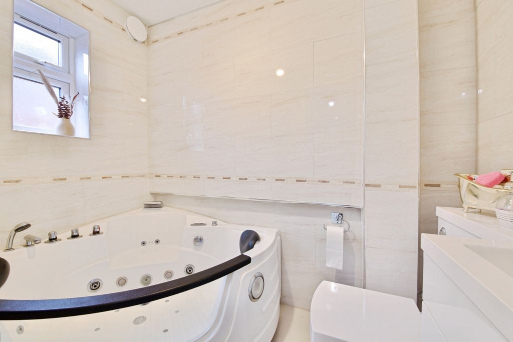 Property photo 2 of 17 Pbox-Img.Jpg