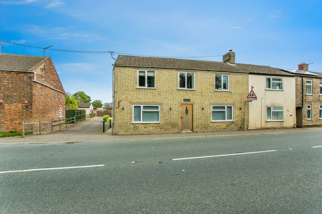 Property photo 1 of 18
