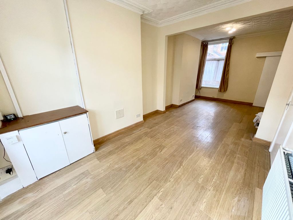 Property photo 3 of 14 Image